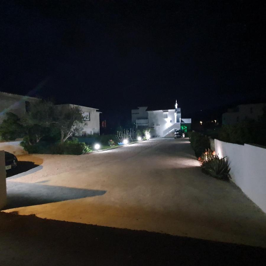 6 M, 50 M Do Plaze Apartamento Barbat na Rabu Exterior foto